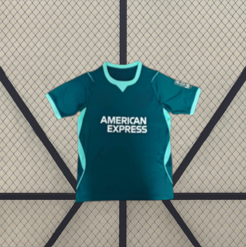 Vista frontal de la camiseta Brighton 26-27 3ª equipación en verde azulado con cuello, puños y paneles laterales en tono menta
