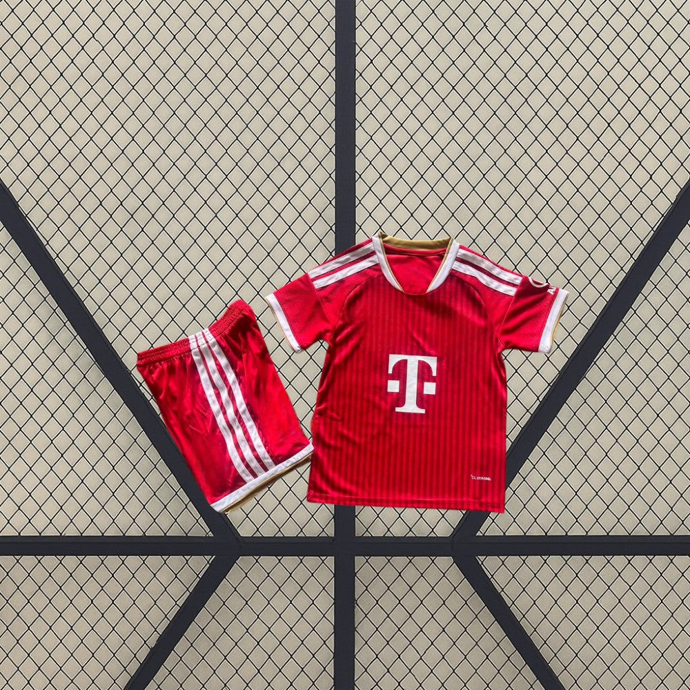 Equipación Bayern Munich 26-27, Local, Niño