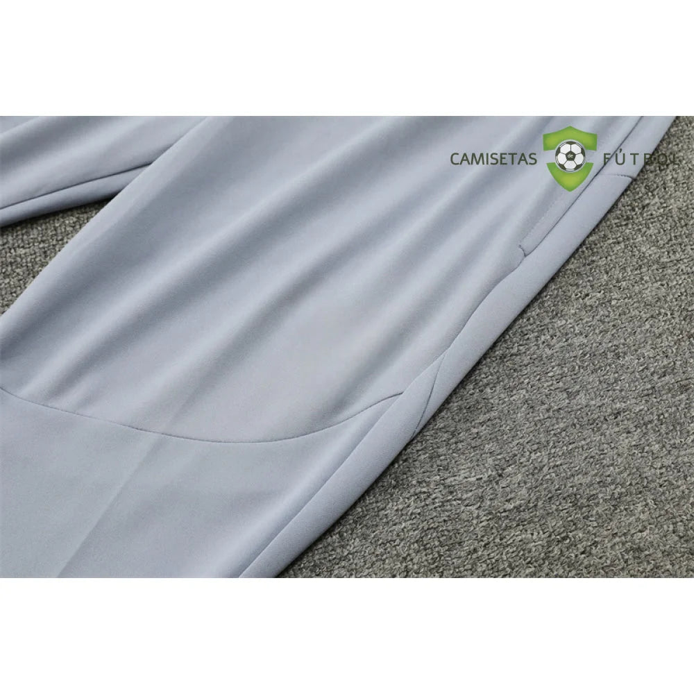 Tuta calcio AC Milan 24-25 mezza zip Modello 3 abbigliamento sportivo