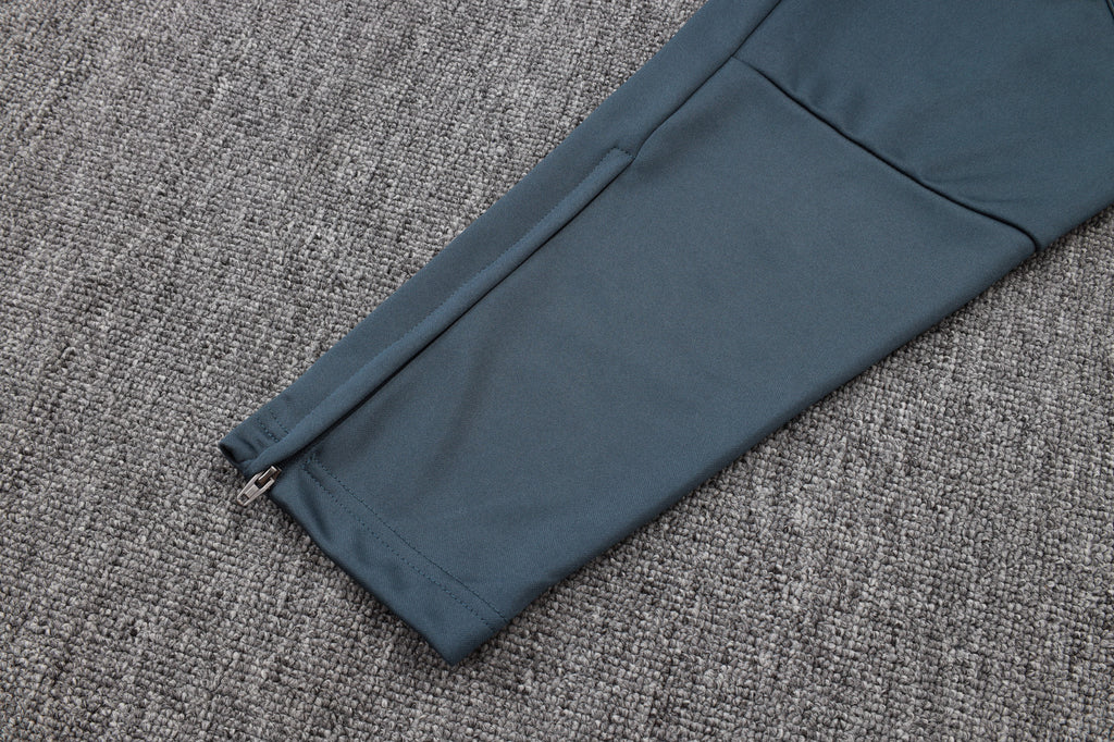 Chandal Bayern Munich 25-26, cremallera completa, Modelo 9