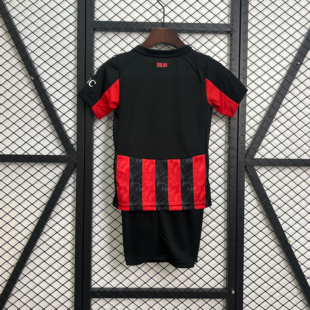 Pack Trío de Equipaciones AC Milan Niño 25-26 (Local + Visitante + 3ª)