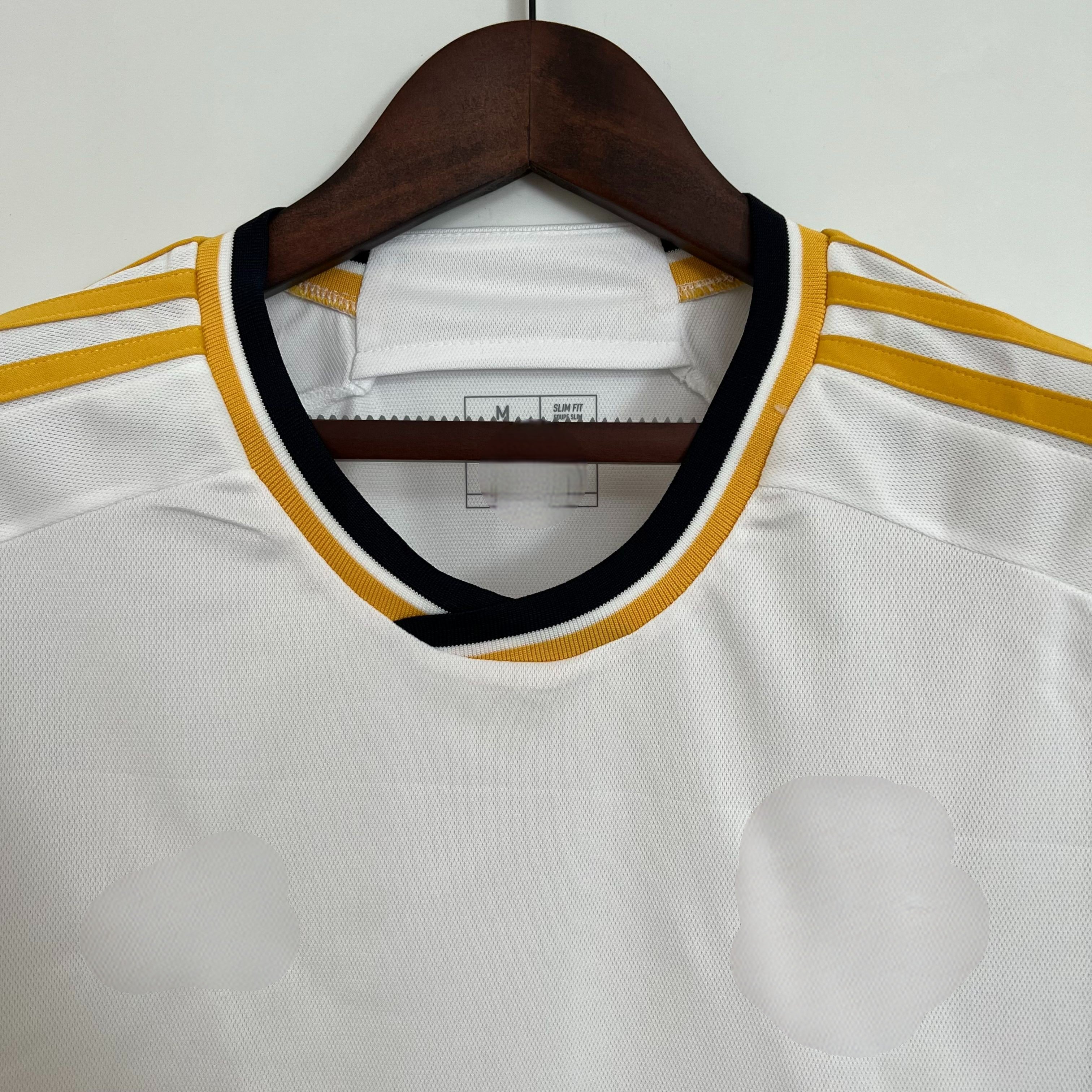 Camiseta R.M. 23-24, Local (ENTREGA EN 24-72 HORAS)