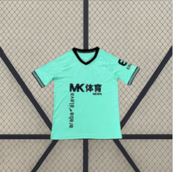 Camiseta Alavés 26-27 tercera equipación vista frontal desplegada en verde agua con cuello en V negro y acabado liso