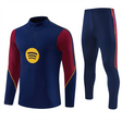 Chándal Barcelona 26-27 Modelo 5 con sudadera azul marino de media cremallera y pantalón azul con detalles laterales granates y amarillos