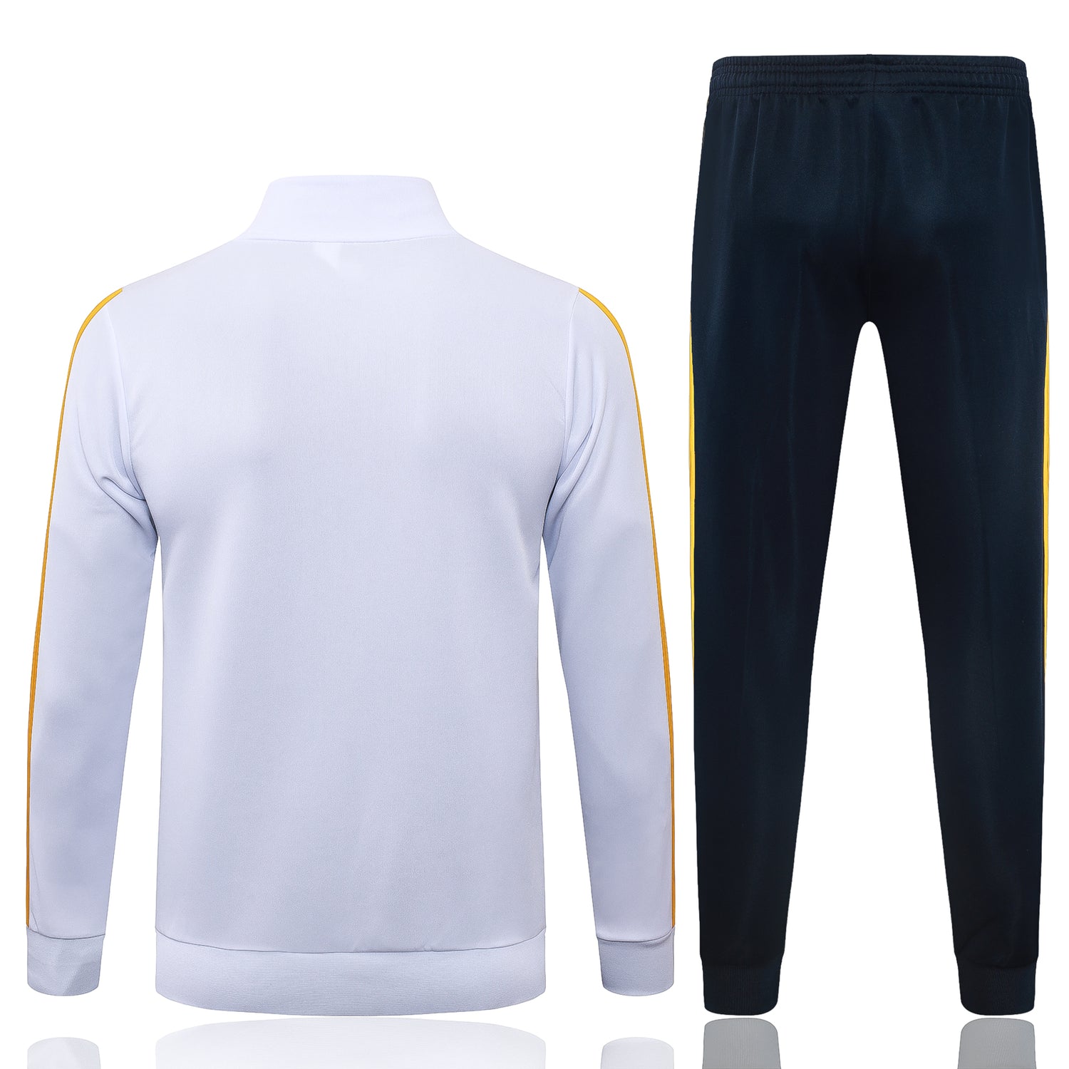 Chándal R.M. 26-27 modelo 4 vista trasera con chaqueta blanca de manga larga y pantalón largo azul marino