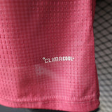 Detalle del tejido de la camiseta R.M. 26-27 tercera equipación Player con microperforaciones y tecnología visible CLIMACOOL+