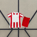 Equipación infantil Almería 26-27 local vista trasera con camiseta rojiblanca y pantalón rojo