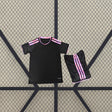Equipación infantil Sevilla 26-27 tercera equipación en negro con camiseta y pantalón y detalles rosas