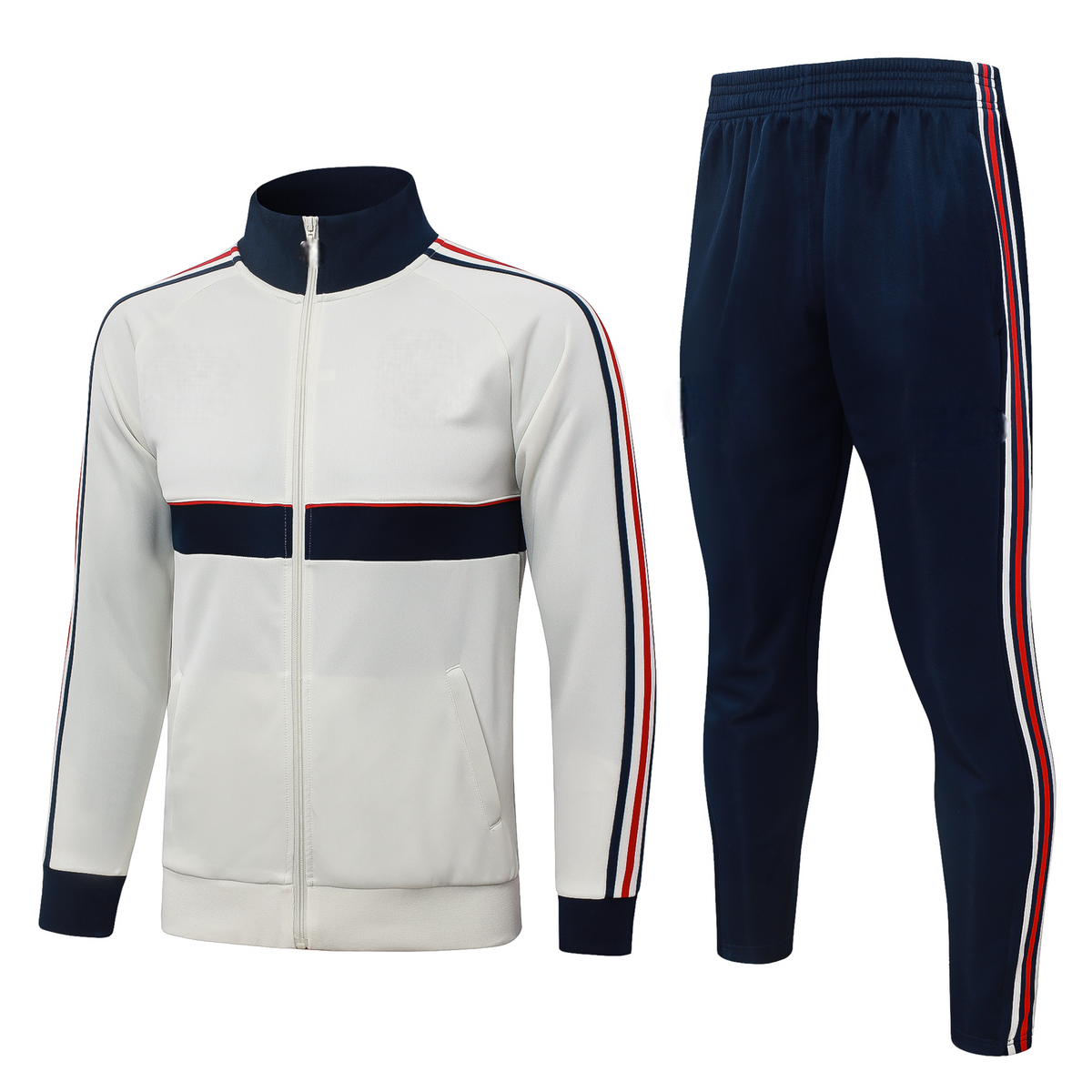 Vista frontal del chándal Bayern Munich 26-27 Modelo 1 con chaqueta blanca de cremallera completa y pantalón azul marino