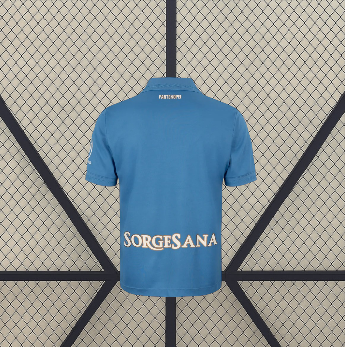 Vista trasera de la camiseta Napoli 26-27 local en azul celeste con espalda lisa y manga corta