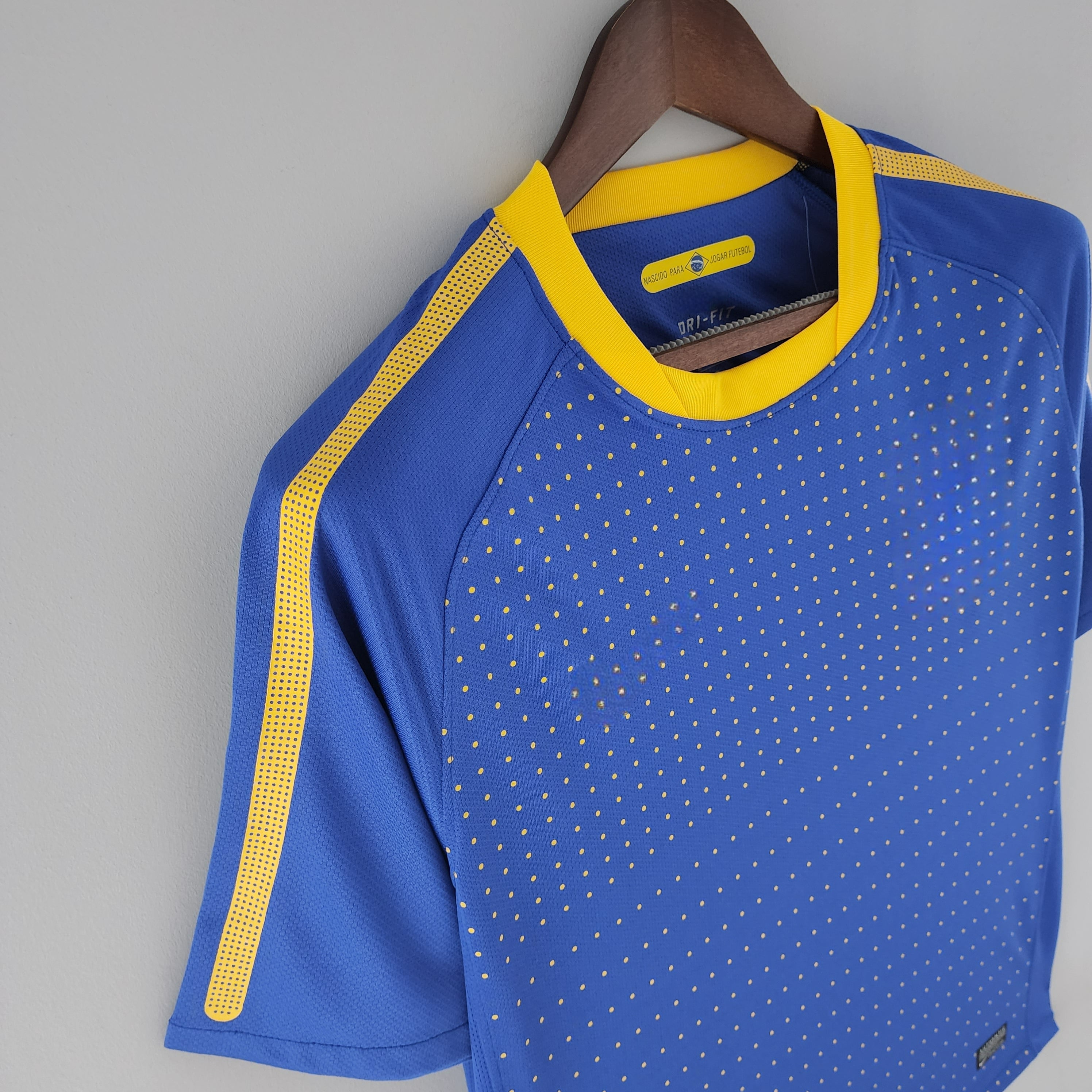 Camiseta Brasil 10-11, Visitante (Versión Retro)