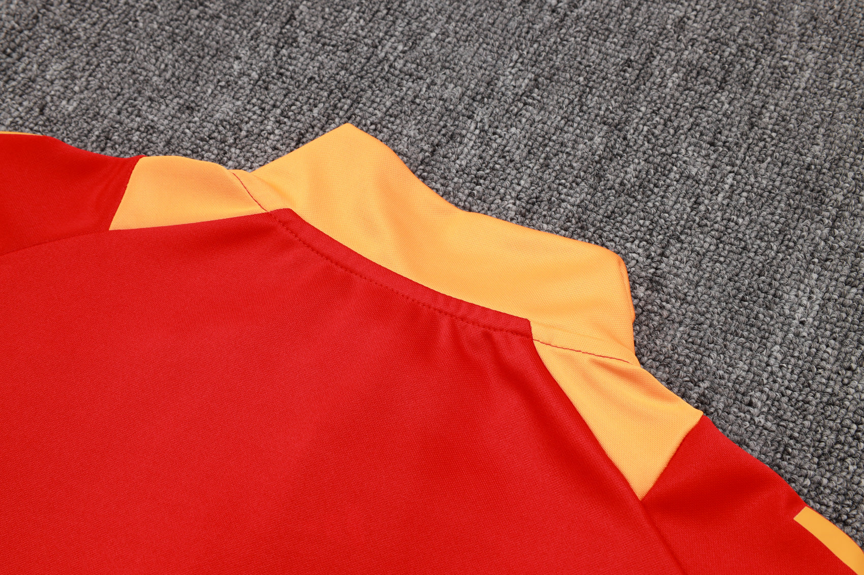 Chandal Bayern Munich 24-25, cremallera completa, Modelo 1