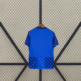 Camiseta Croacia 26-27 Visitante Mundial 2026 vista trasera con patrón de cuadros en azul