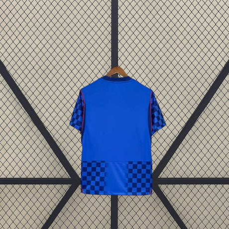 Camiseta Croacia 26-27 Visitante Mundial 2026 vista trasera con patrón de cuadros en azul