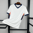 Camiseta Ecuador 26-27 tercera equipación vista frontal en color blanco con cuello azul marino