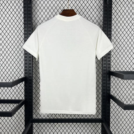 Camiseta España 26-27 Casual Edición Especial vista trasera en color blanco roto