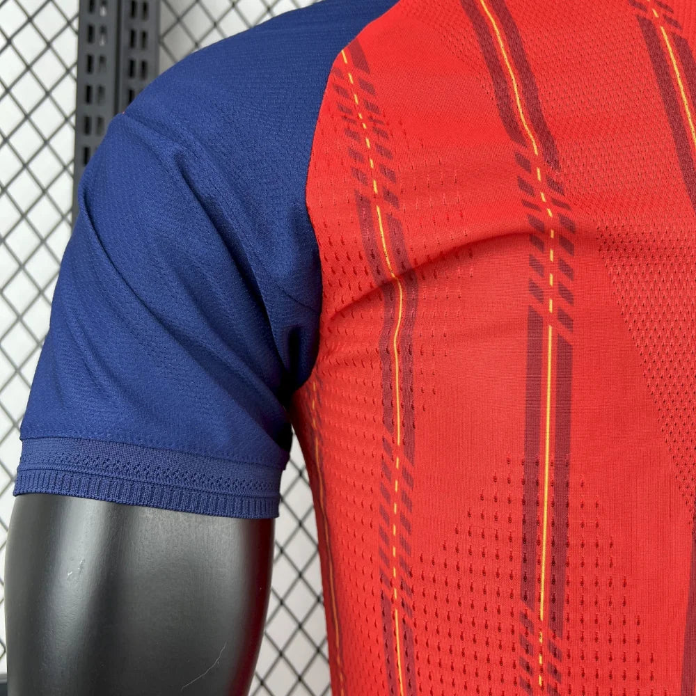 Detalle de manga y tejido de la Camiseta España 26-27 Local Player Mundial 2026