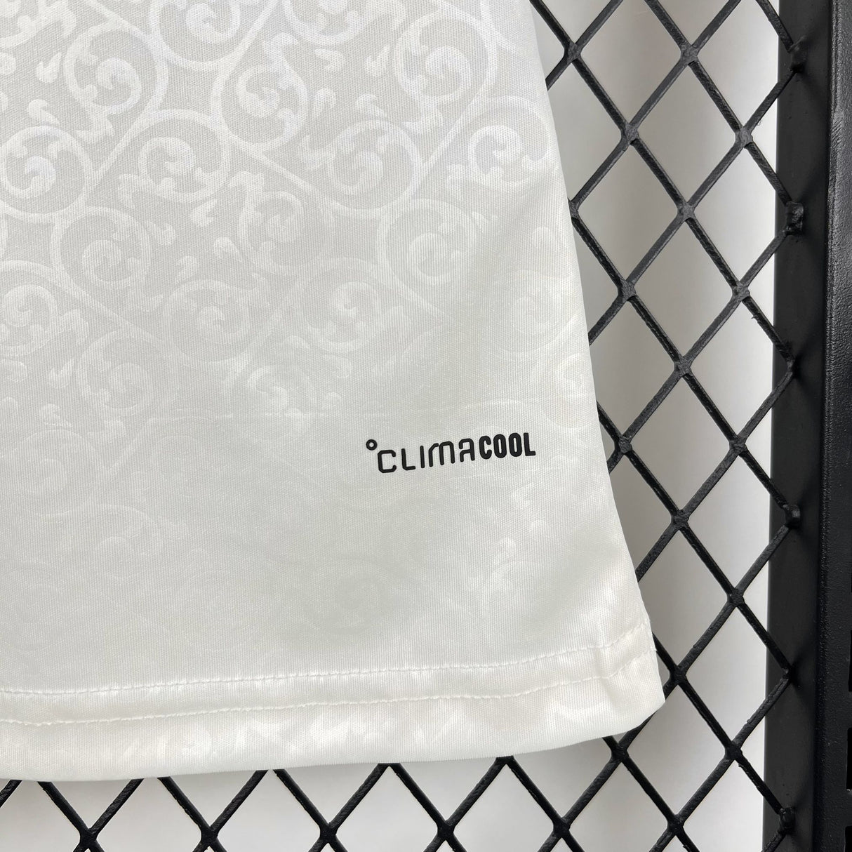 Detalle del tejido CLIMACOOL de la Camiseta España 26-27 Visitante Mujer Mundial 2026
