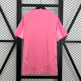 Vista trasera de la camiseta Inter Miami 26-27 local en rosa con espalda lisa y paneles laterales