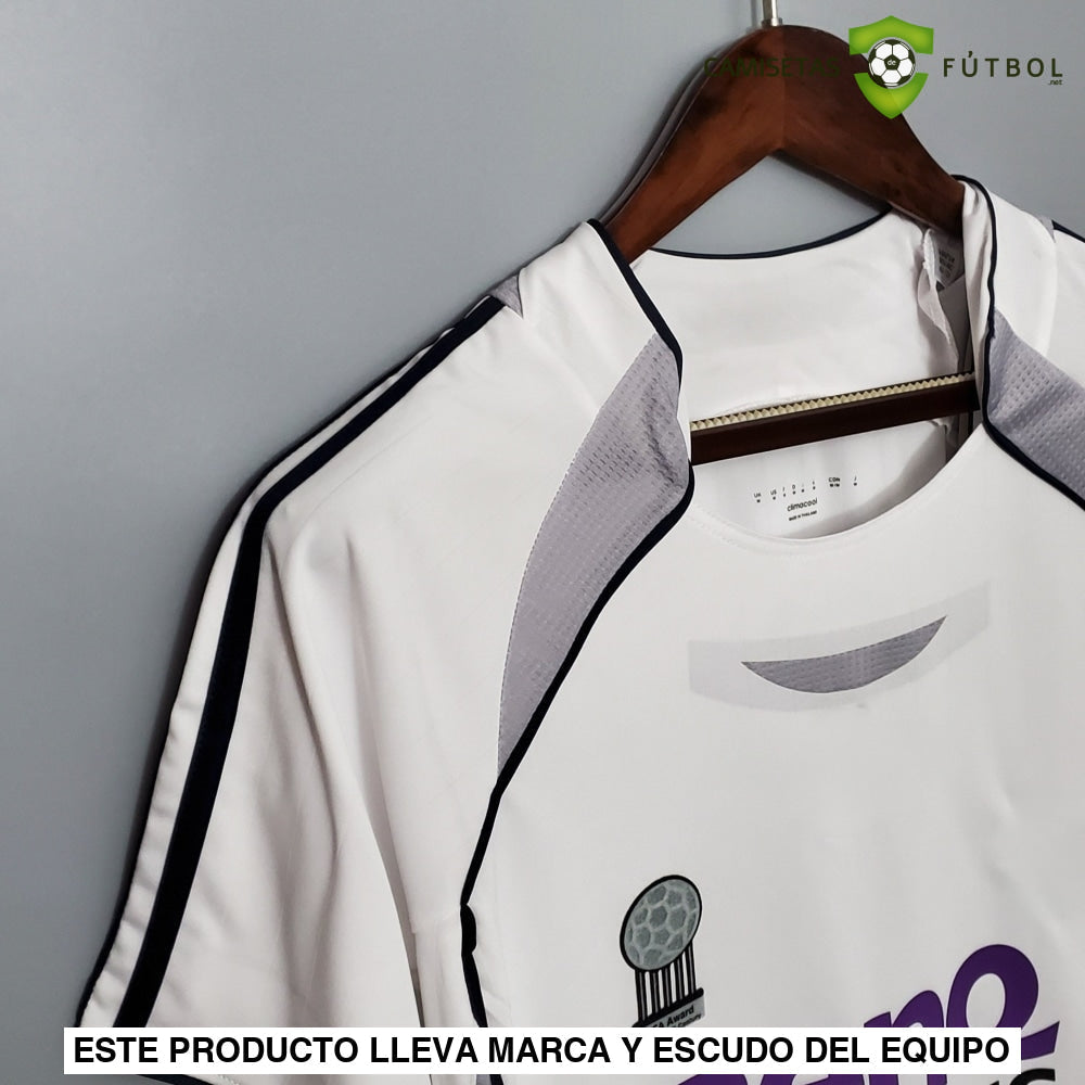 Camiseta Real Madrid 06-07 Local (Versión Retro) Sin Personalización