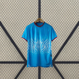 Camiseta RD Congo 26-27 local Mundial 2026 vista frontal en azul con gráfico central y detalles rojos
