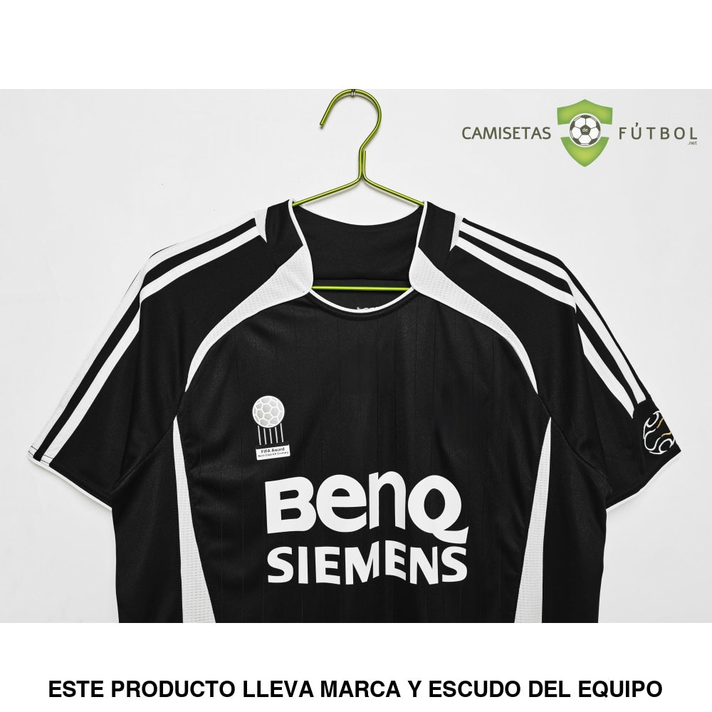 Camiseta Real Madrid 06-07 Visitante (Versión Retro) Sin Personalización