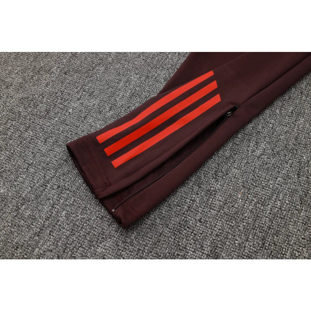 Chandal Bayern Munich 24-25 cremallera completa Modelo 2 Chandal Cremallera Completa