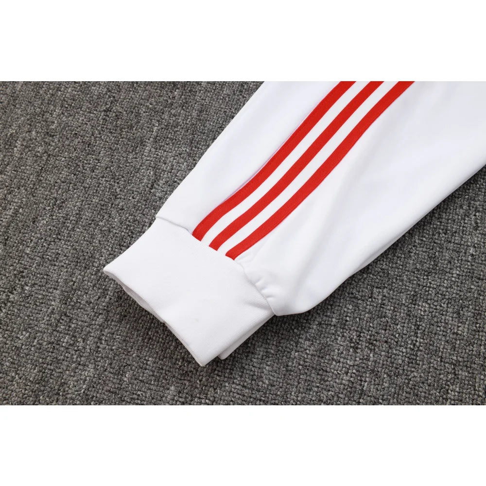 Chandal Bayern Munich 25-26 cremallera completa Modelo 3 Chandal Cremallera Completa