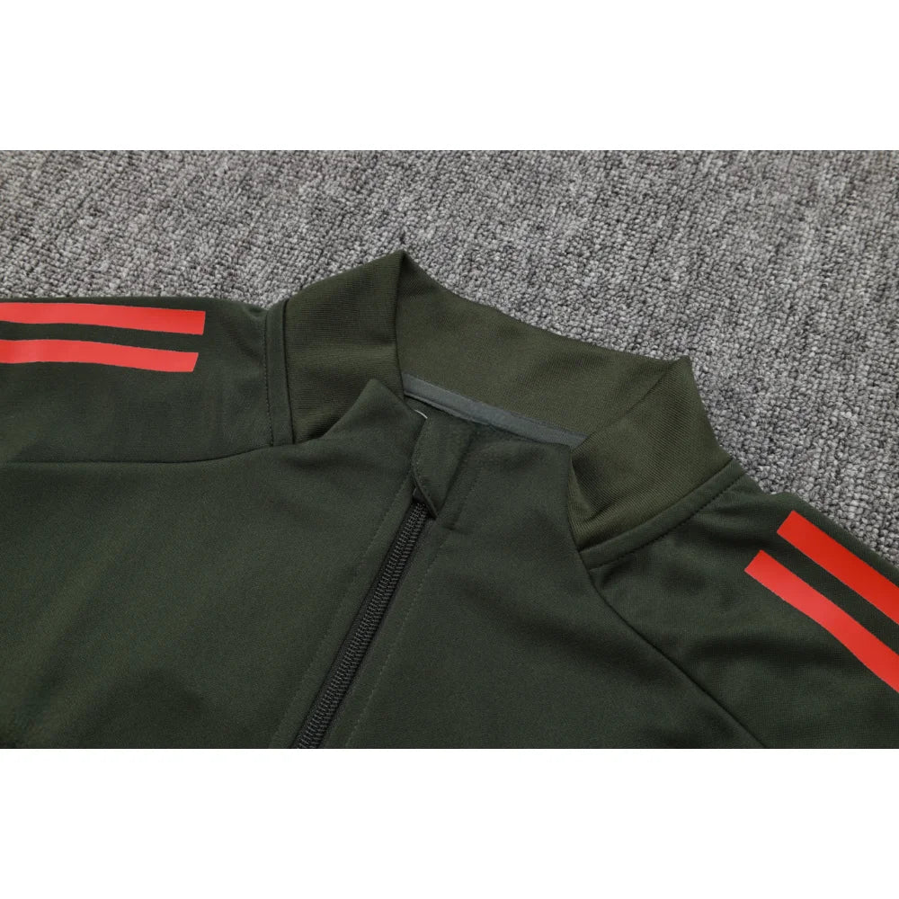 Chandal Bayern Munich 25-26 cremallera completa Modelo 4 Chandal Cremallera Completa