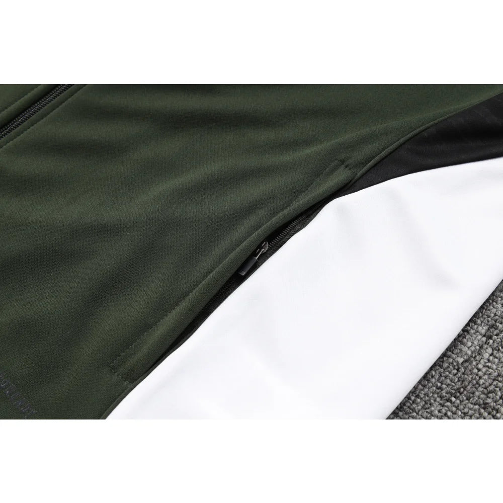 Chandal Bayern Munich 25-26 cremallera completa Modelo 4 Chandal Cremallera Completa