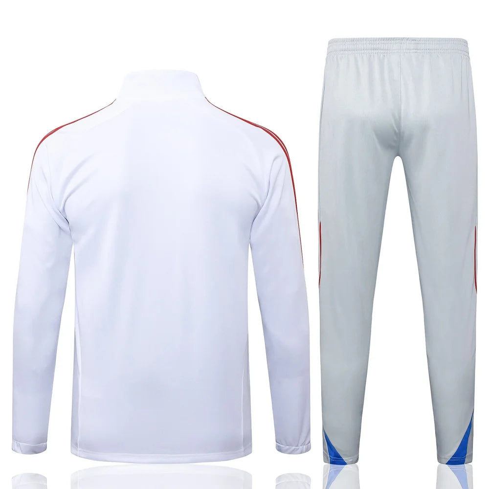 Chandal Bayern Munich 25-26 cremallera completa Modelo 6 Chandal Cremallera Completa