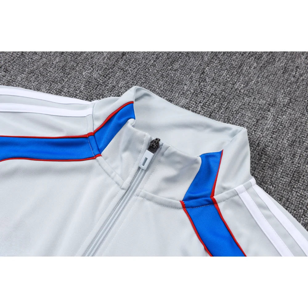 Chandal Bayern Munich 25-26 cremallera completa Modelo 7 Chandal Cremallera Completa
