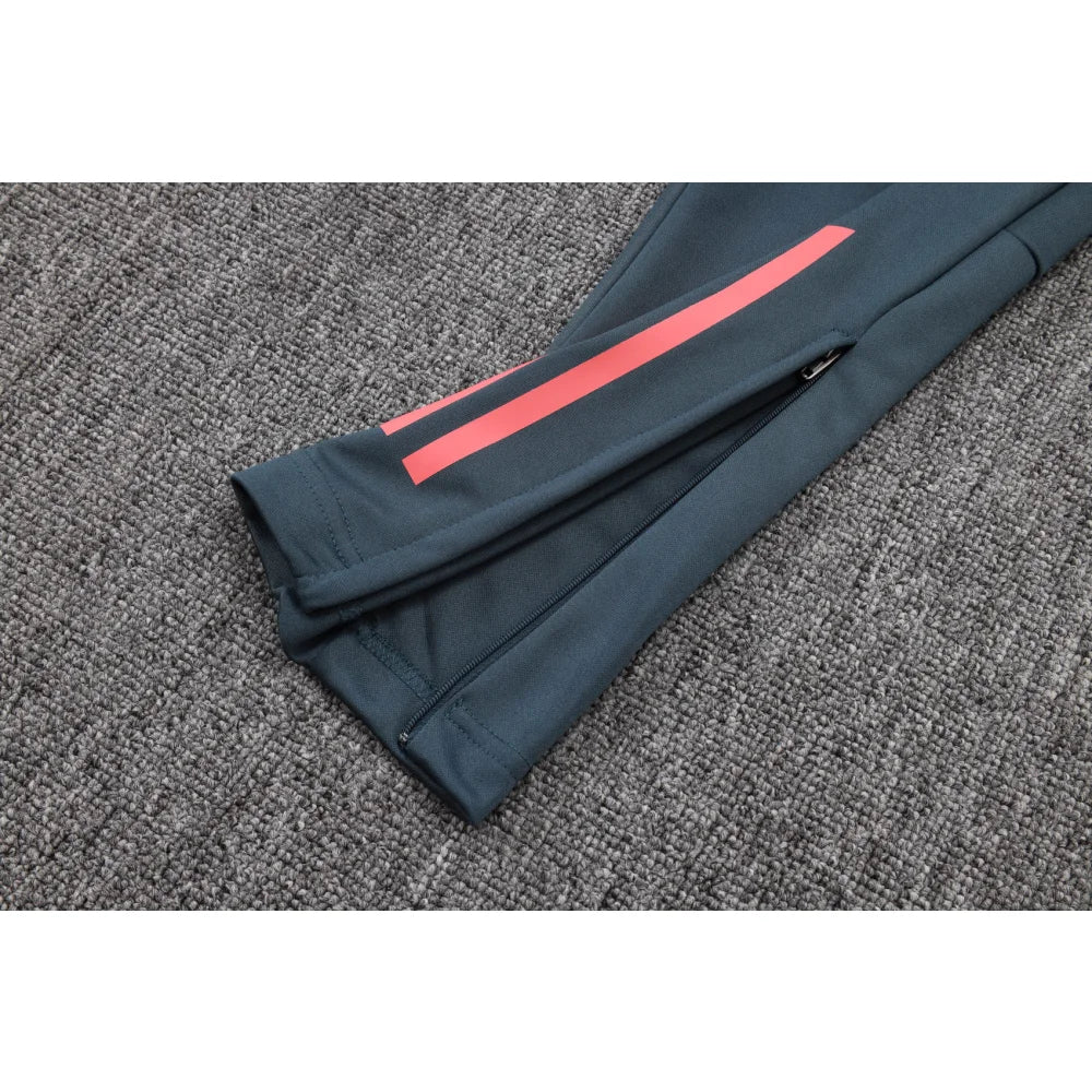 Chandal Bayern Munich 25-26 cremallera completa Modelo 9 Chandal Cremallera Completa