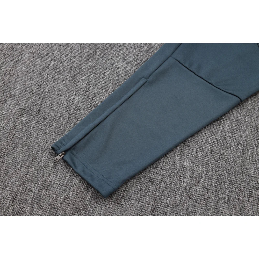 Chandal Bayern Munich 25-26 cremallera completa Modelo 9 Chandal Cremallera Completa