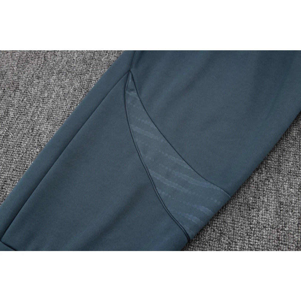 Chandal Bayern Munich 25-26 cremallera completa Modelo 9 Chandal Cremallera Completa