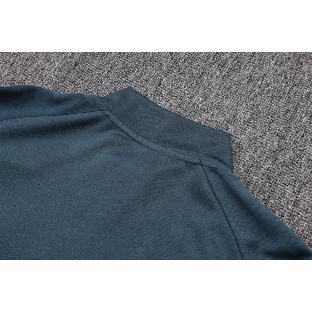 Chandal Bayern Munich 25-26 cremallera completa Modelo 9 Chandal Cremallera Completa