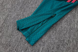 Detalle del bajo con cremallera del pantalón del Chándal R.M. 26-27 Modelo 2