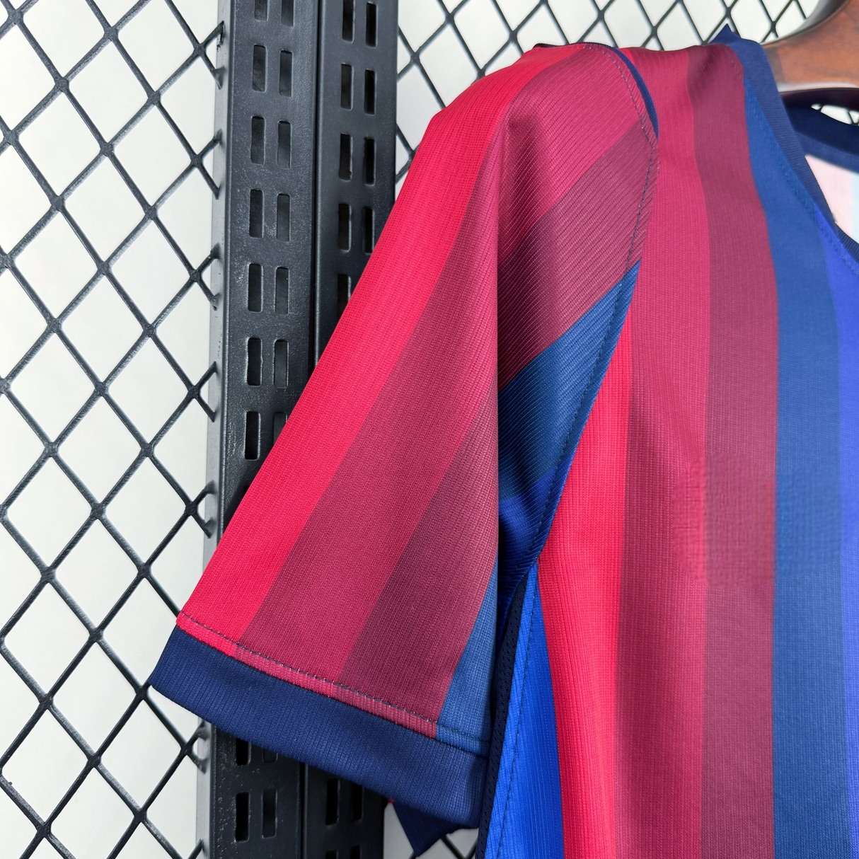 Camiseta Barcelona 26-27, Alternativa