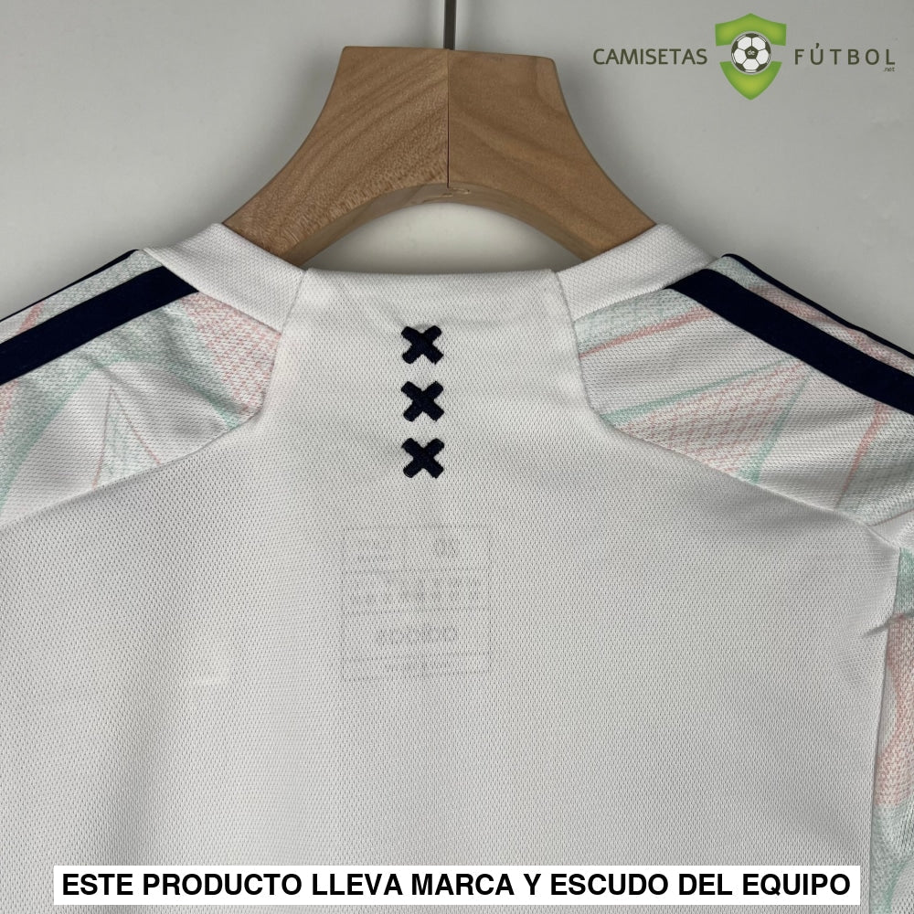 Kit Infantil Ajax 23-24 Local Parche Especial