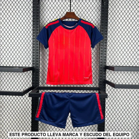 Vista frontal de la equipación España 26-27 local niño Mundial 2026