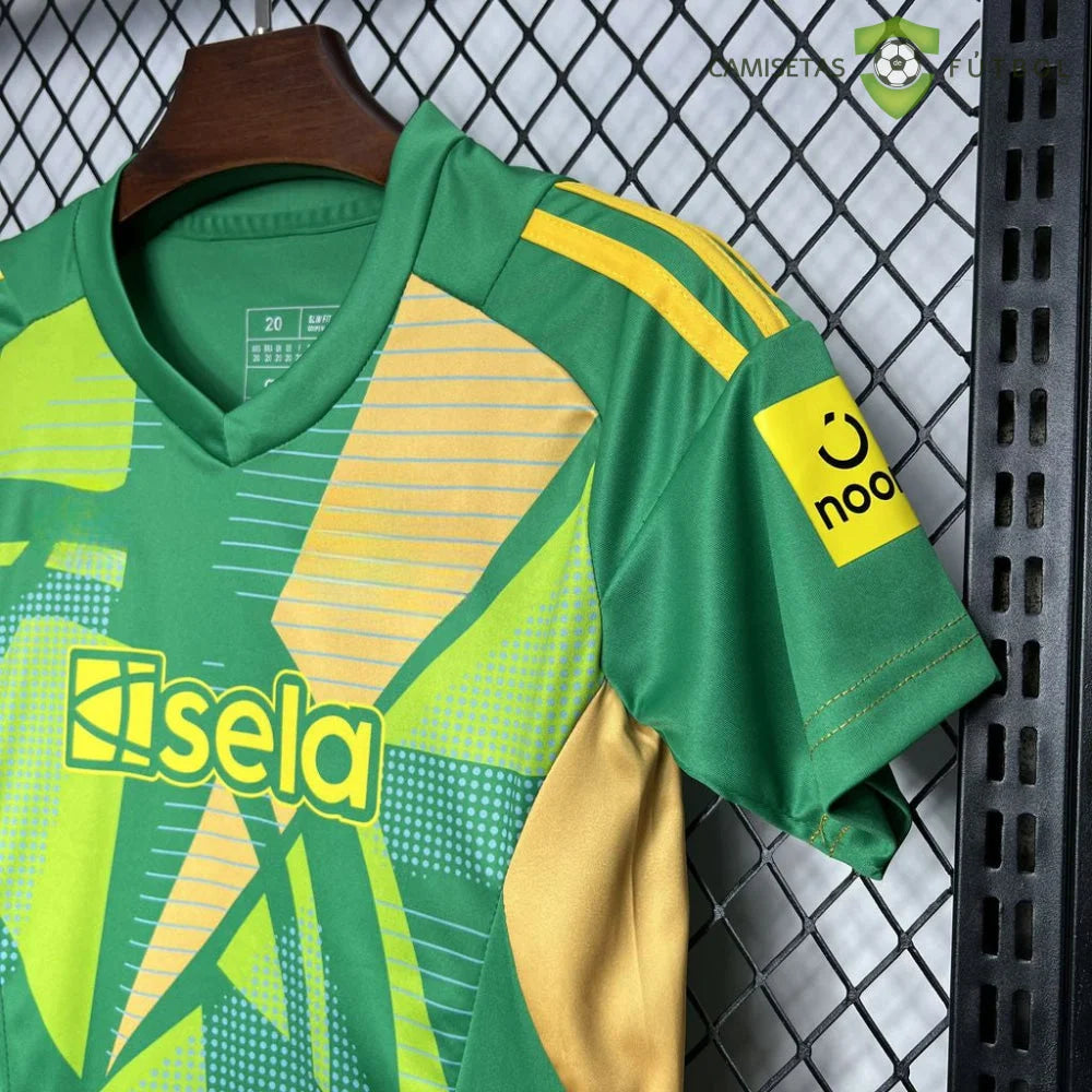 Equipación Newcastle 24-25 Portero Verde Niño Personalizado