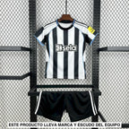 Equipación Newcastle 25-26 Local Niño Equipación Niño