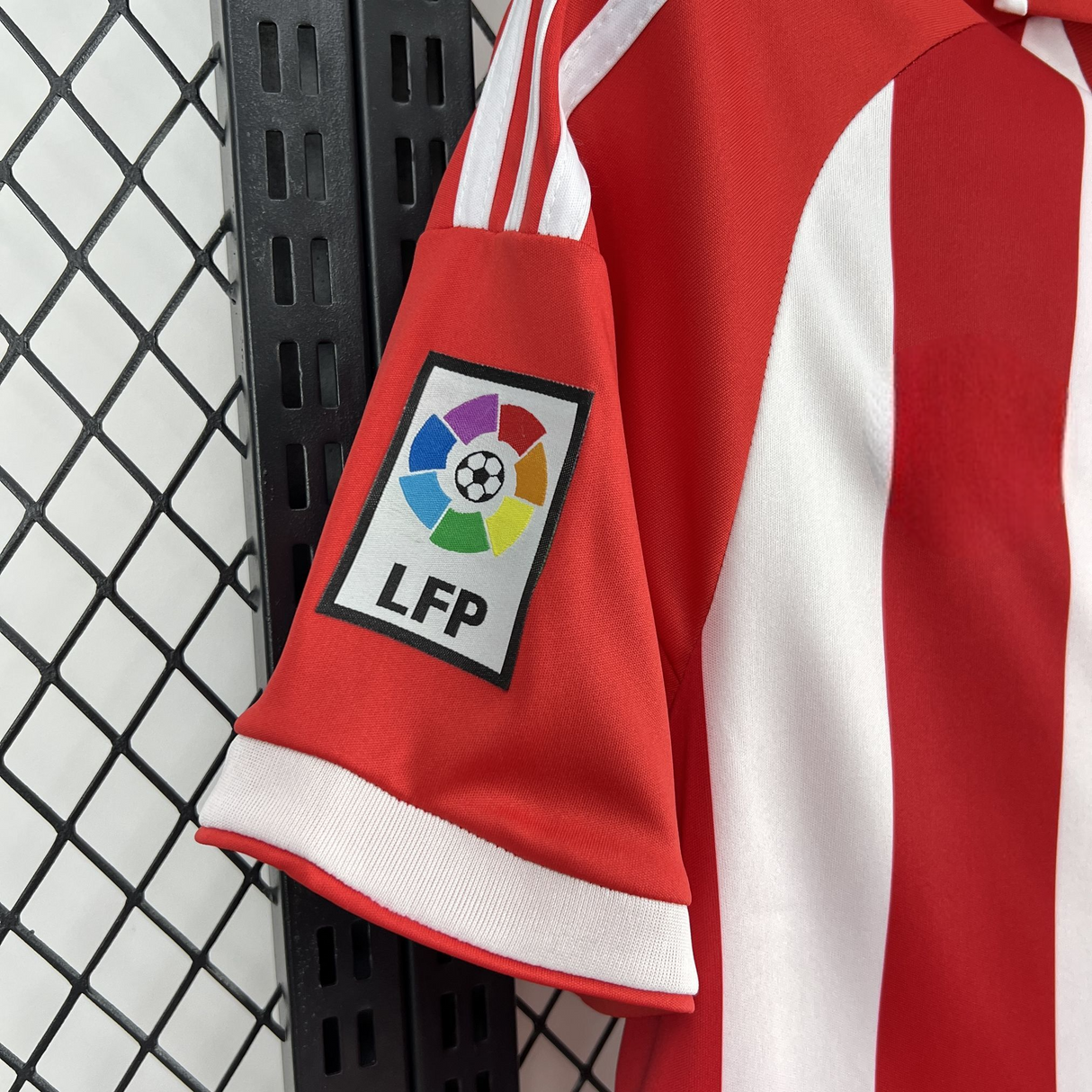 Camiseta Granada 25-26, Local ,Edición Especial 95° Aniversario (Versión Retro)