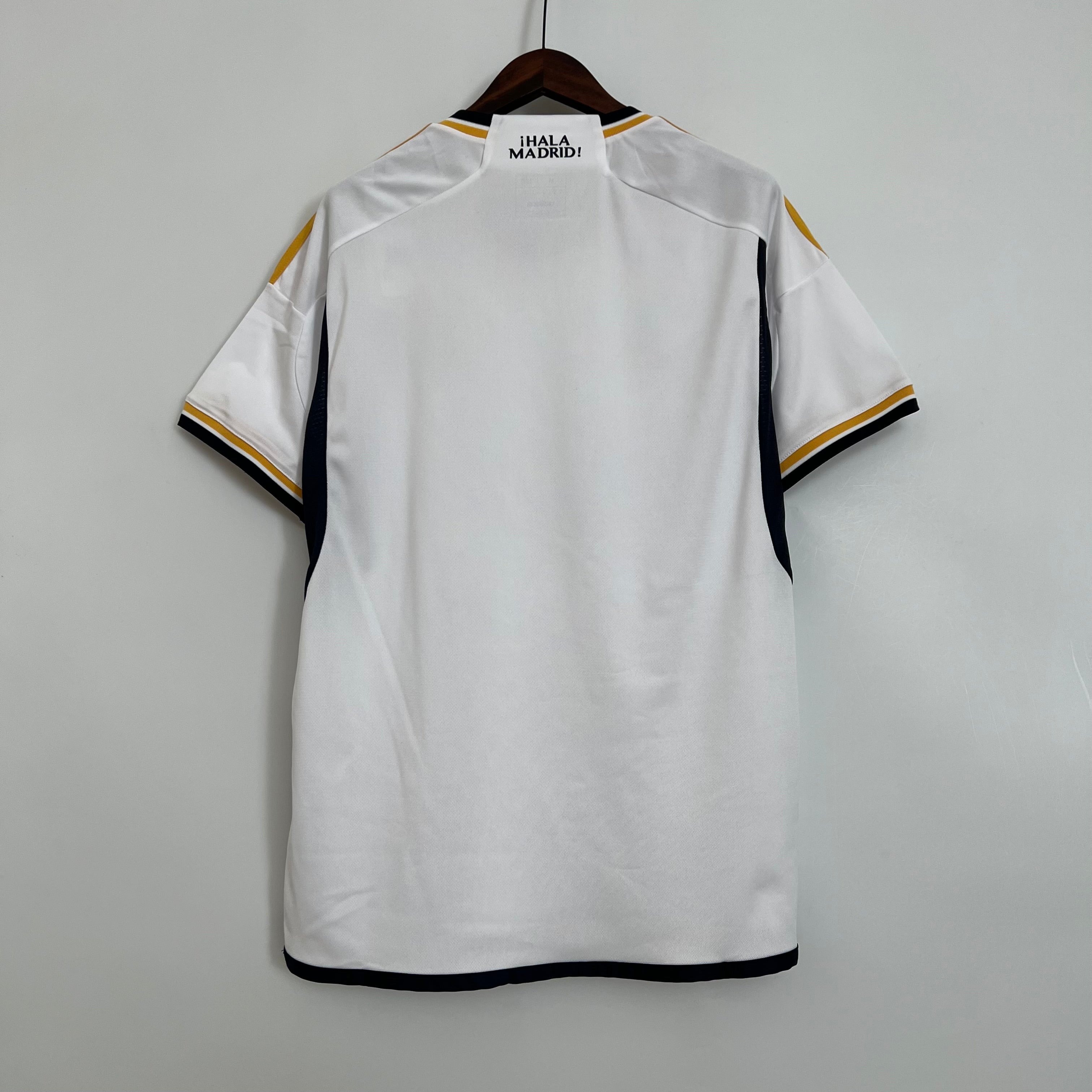 Camiseta R.M. 23-24, Local (ENTREGA EN 24-72 HORAS)