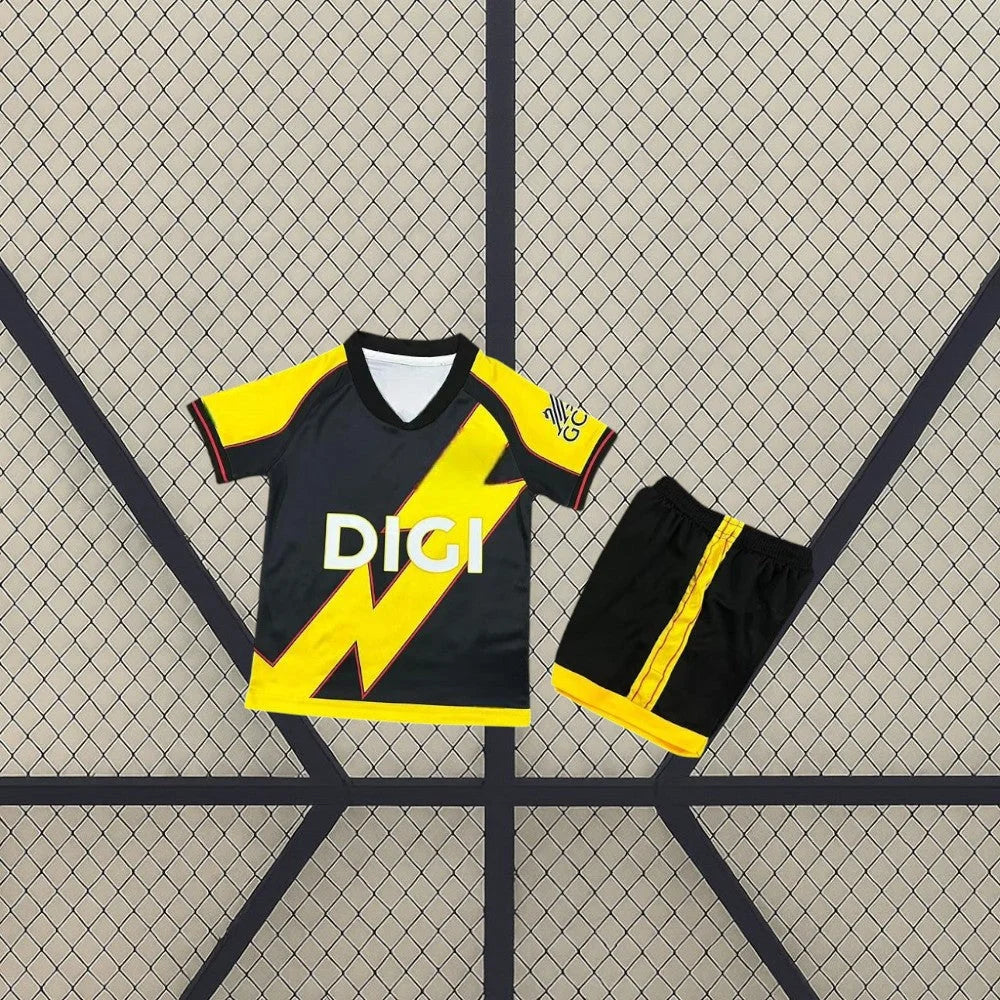 Pack Trío de Equipaciones Rayo Vallecano Niño 25-26 (Local + Visitante + 3ª) Equipación Niño