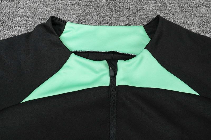 Chandal Liverpool 23-24, media cremallera, Modelo 2